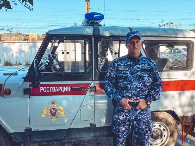Росгвардеец вернул домой пропавшую пенсионерку в Кузбассе