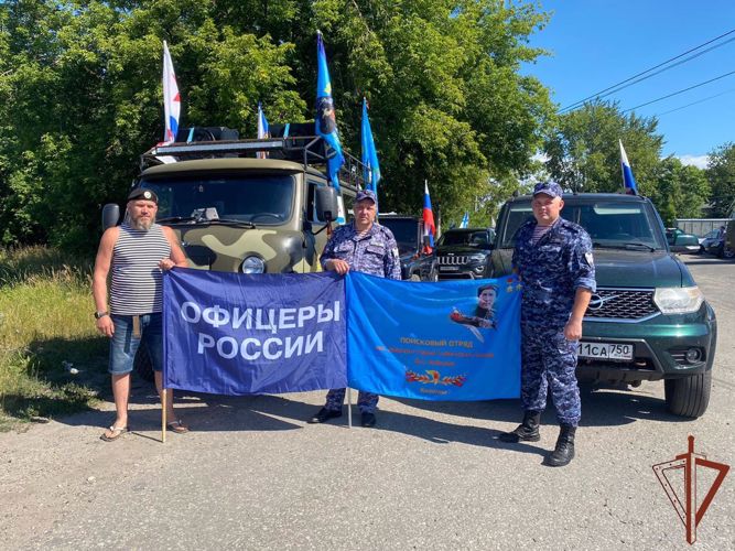 Росгвардия приняли участие в автопробеге, посвященном Дню Военно-Морского флота