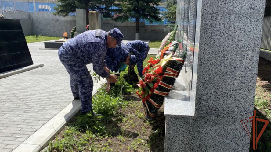 Акцию «На страже памяти» поддержали росгвардейцы в Кабардино-Балкарии