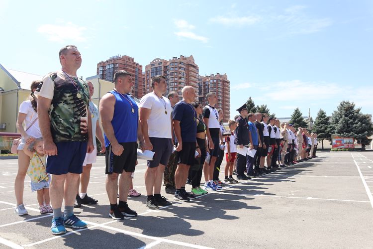 К масштабному празднованию Дня физкультурника присоединился Южный округ Росгвардии