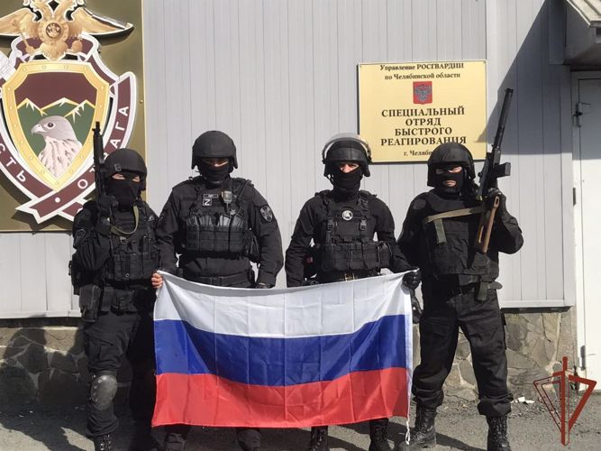 В Росгвардии состоялись праздничные мероприятия ко Дню Государственного флага Российской Федерации
