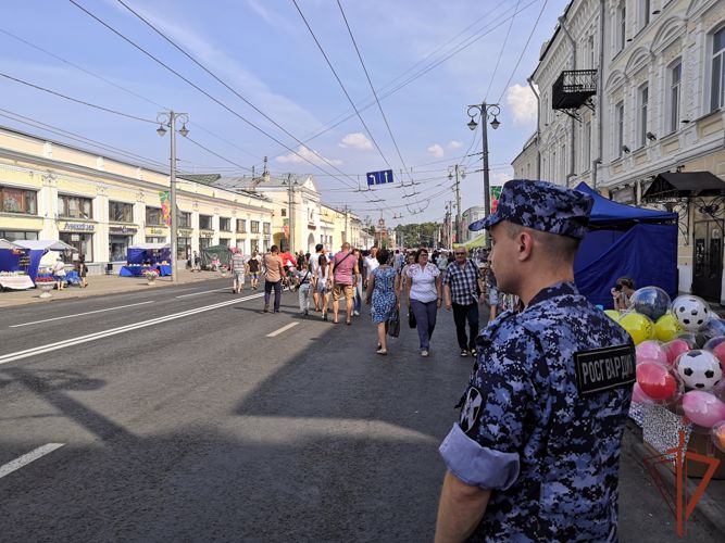  Росгвардейцы обеспечили общественную безопасность на мероприятиях, посвященных Дню города во Владимире