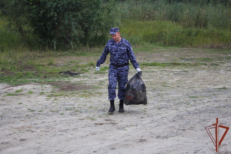 Росгвардия поддержала национальный экологический проект «Вода России» в Югре