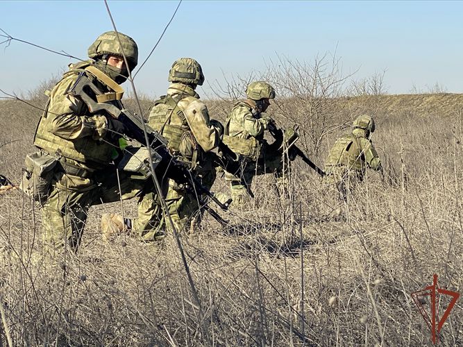 Спецназ Росгвардии задержал в Ингушетии  подозреваемых в нелегальном обороте оружия