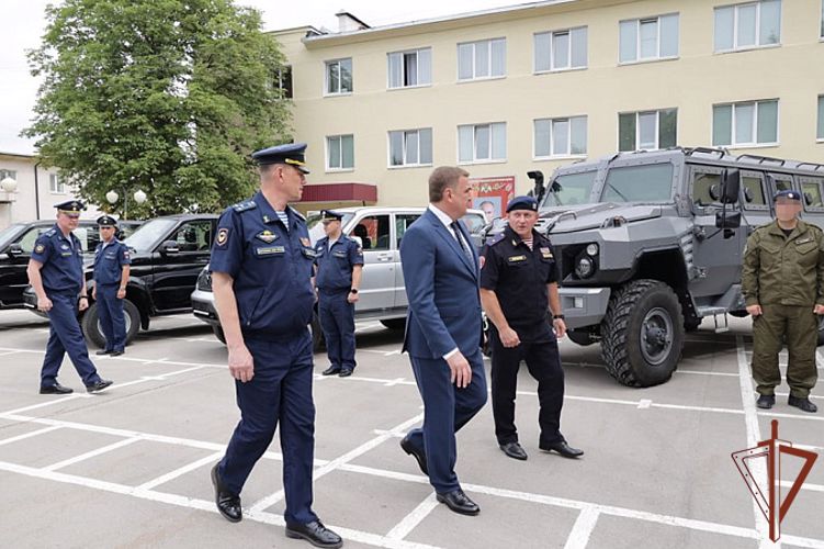 Автопарк Росгвардии пополнился двумя «Буранами» в Туле
