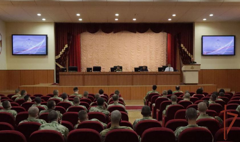 Столичные росгвардейцы приняли участие в конференции по актуальным вопросам в молодёжной среде