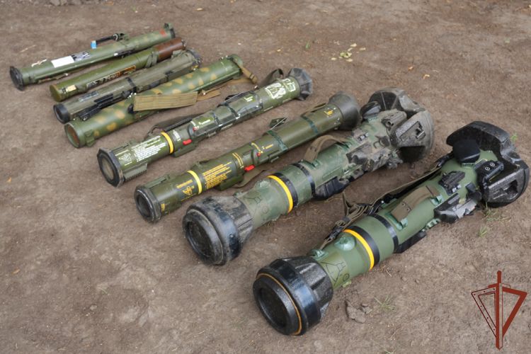 Росгвардейцы обнаружили в Харьковской области схроны с оружием и боеприпасами