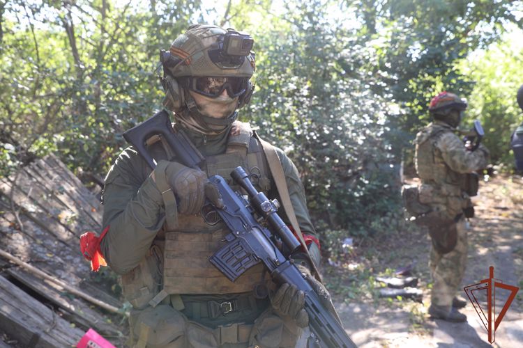 Росгвардейцы обнаружили оружие и боеприпасы иностранного производства в ЛНР