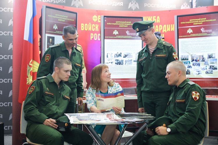 Росгвардия участвует в работе международного военно-технического форума «Армия -2022»