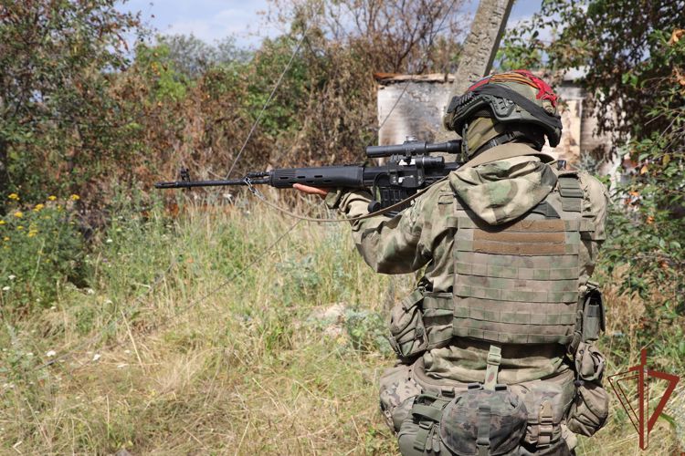 Росгвардейцы обнаружили более 20 схронов пособников ВСУ в ЛНР