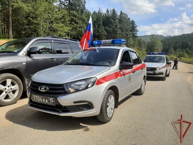 В Росгвардии состоялись праздничные мероприятия ко Дню Государственного флага Российской Федерации
