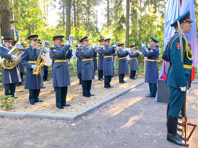 Оркестр Северо-Западного округа Росгвардии принял участие в открытии военно-исторического парка в Ленинградской области