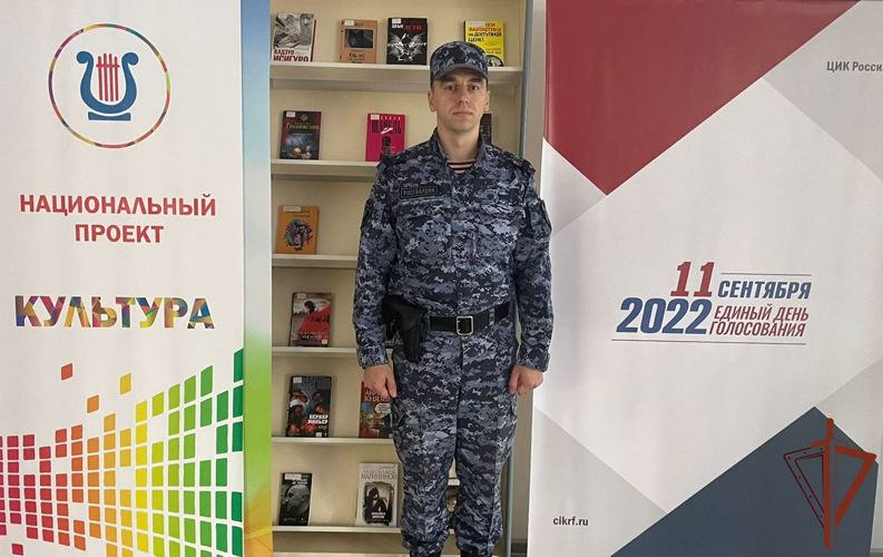 В Единый день голосования на Урале росгвардейцы приняли участие в охране общественного порядка 