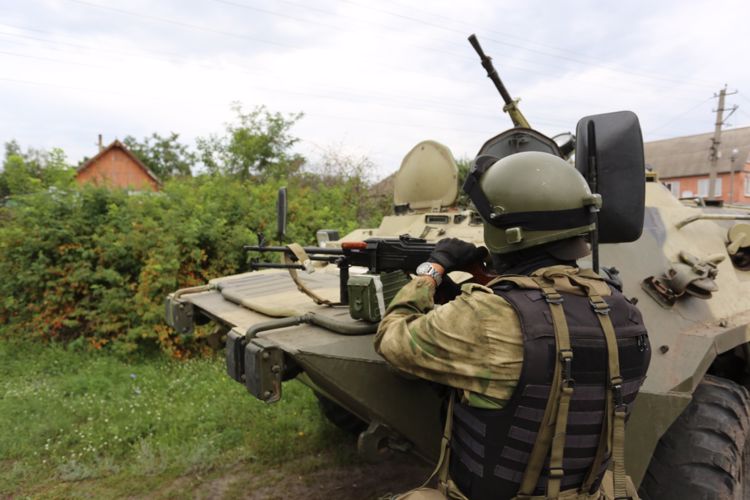 Росгвардейцы ликвидировали крупный схрон со взрывчаткой в Харьковской области 