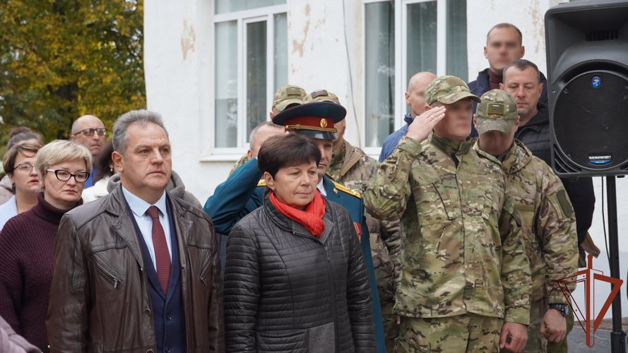 Во Владимирской области открыли мемориальную доску  погибшему сотруднику Росгвардии