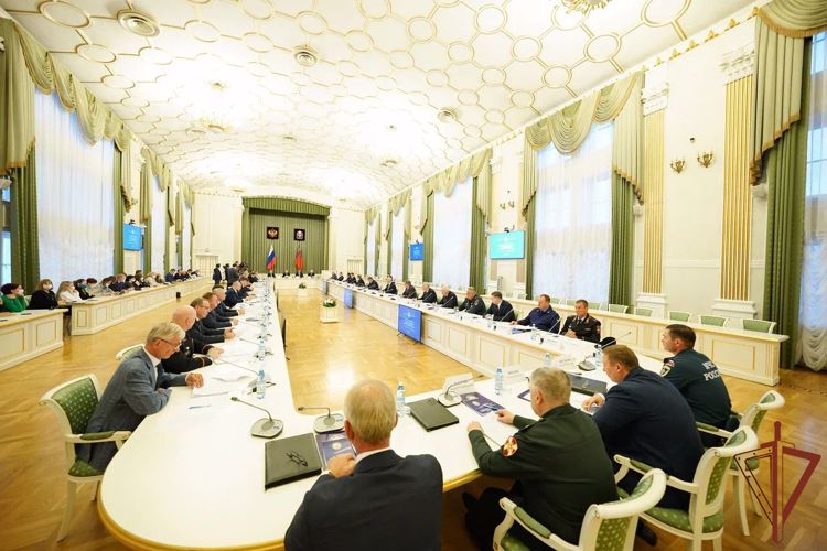 Представители Росгвардии приняли участие в выездном совещании секретаря Совета Безопасности