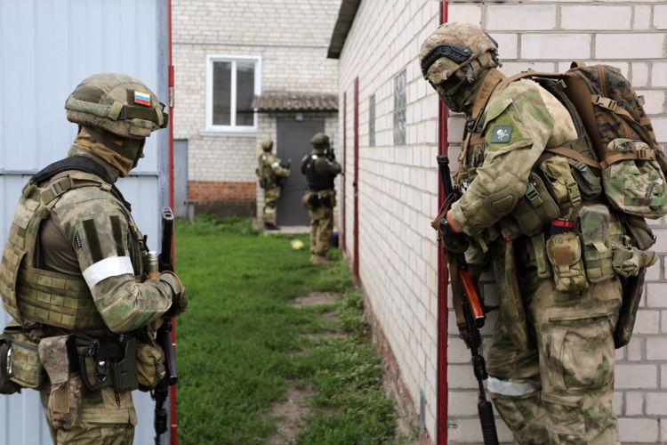 Росгвардейцы ликвидировали крупный схрон со взрывчаткой в Харьковской области
