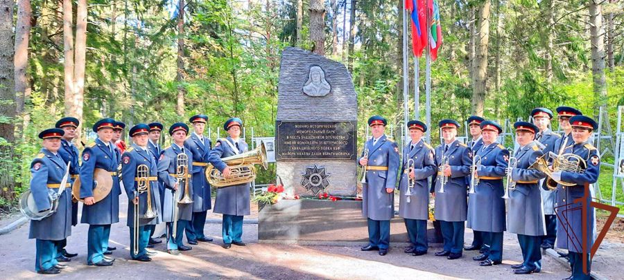 Оркестр Северо-Западного округа Росгвардии принял участие в открытии военно-исторического парка в Ленинградской области