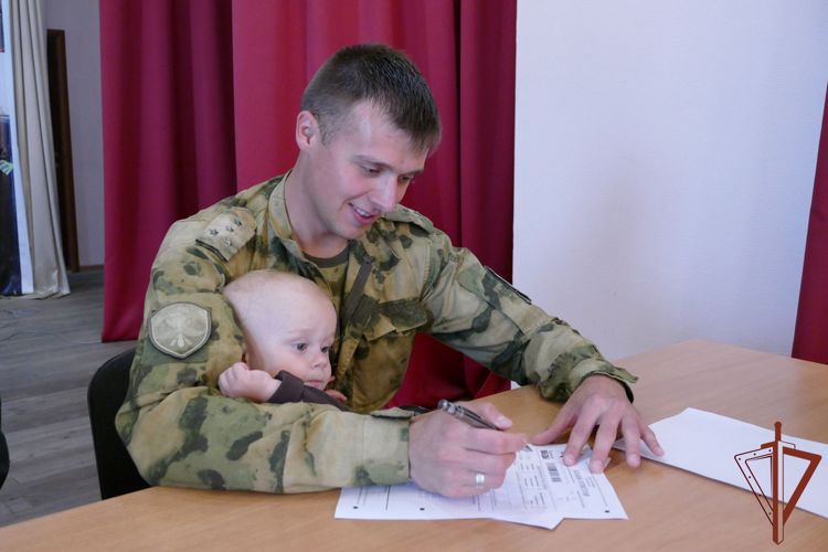 «Диктант Победы» написали росгвардейцы в регионах Сибири