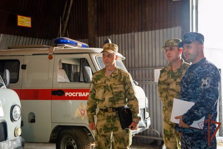Командующий Уральским округом проверил подразделения Управления Росгвардии по Свердловской области