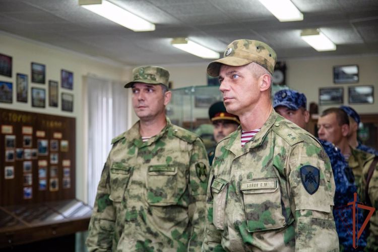 Командующий Уральским округом проверил подразделения Управления Росгвардии по Свердловской области