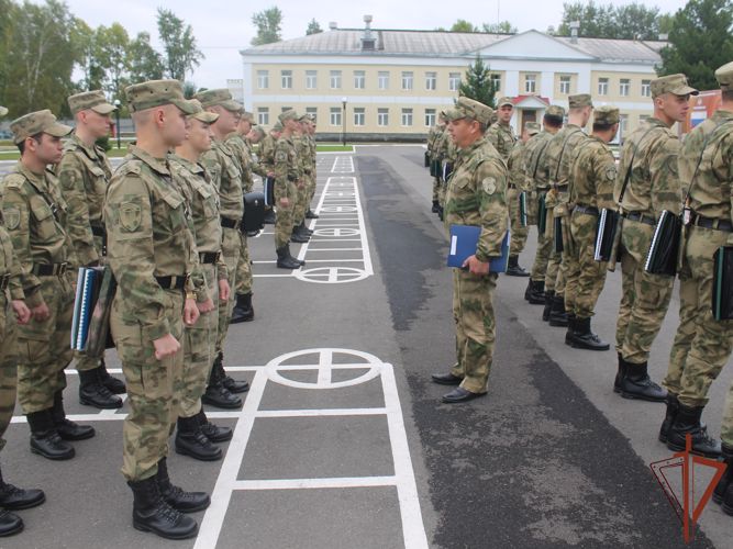 В Сибирском округе Росгвардии прошли учебно-методические сборы выпускников высших военных учебных заведений 
