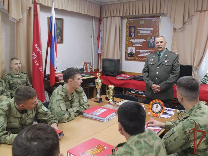 В Сибирском округе Росгвардии прошли учебно-методические сборы выпускников высших военных учебных заведений 