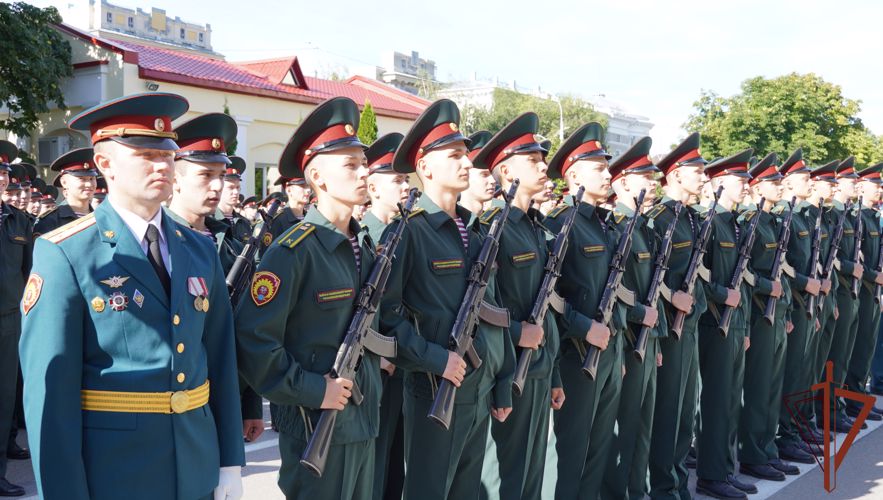 Курсанты Саратовского военного института Росгвардии приняли присягу