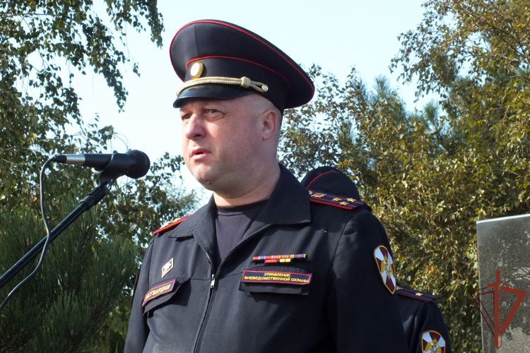 Память погибших сослуживцев почтили росгвардейцы в Новочеркасске