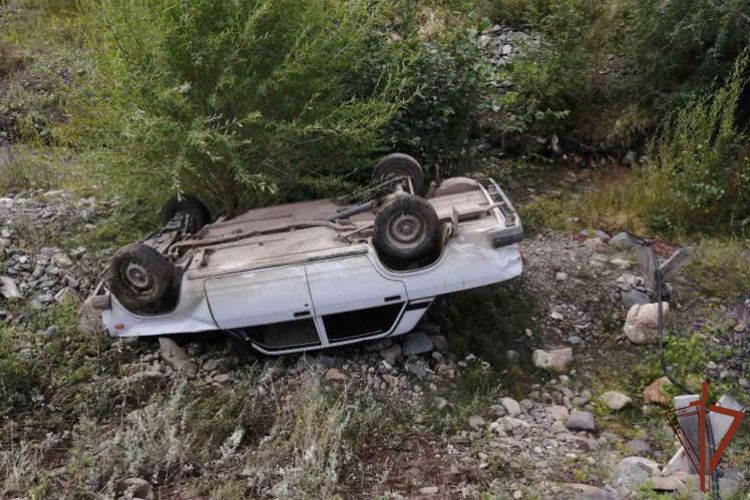 Пострадавшему в автоаварии оказали помощь росгвардейцы в Бурятии 