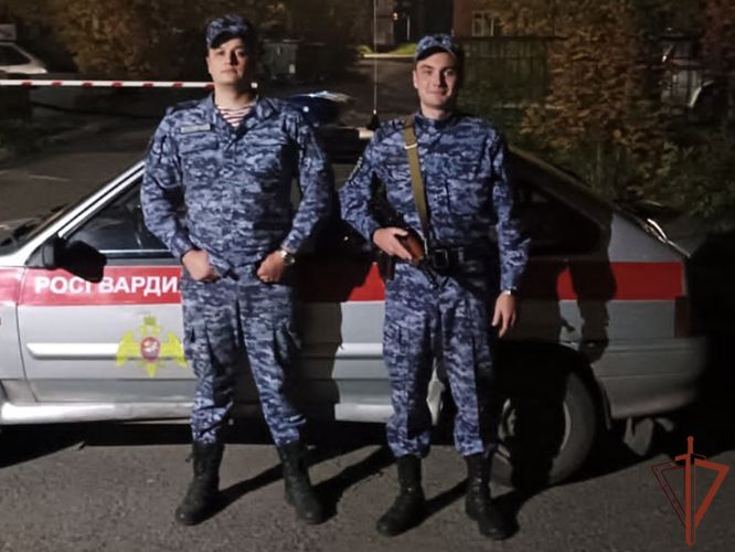Ребенок вернулся домой в Кузбассе благодаря росгвардейцам 