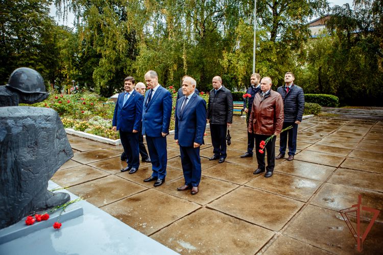 Генерал-полковник Алексей Беззубиков провел выездное заседание Научно-технического совета Росгвардии