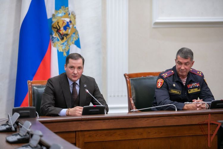 Губернатор Архангельской области передал подразделениям Росгвардии образцы новейшей техники
