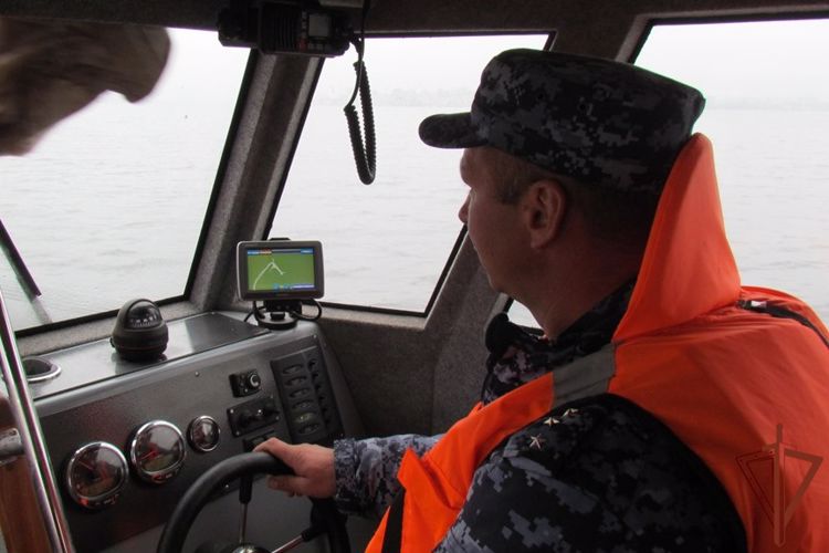 Росгвардия провела тренировку по защите объектов Архангельского морского торгового порта