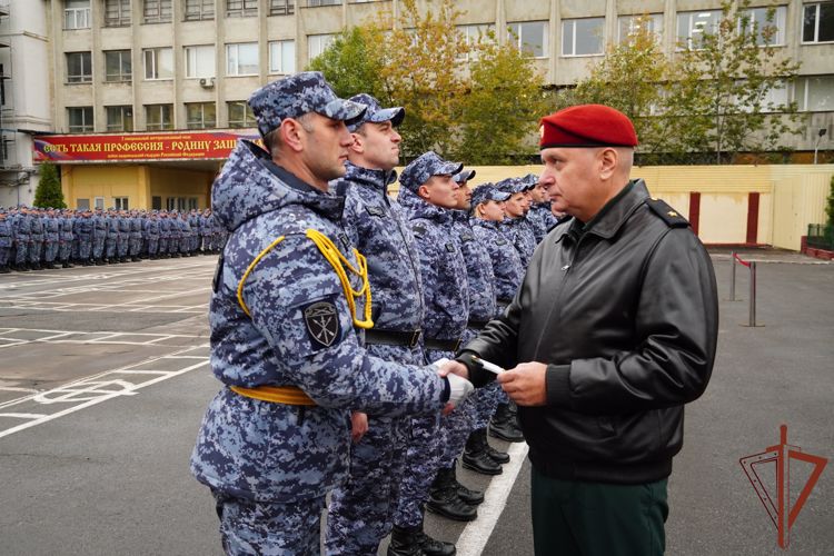 Командующий СЗО Росгвардии поздравил личный состав подразделений округа, отметивших годовщины формирования