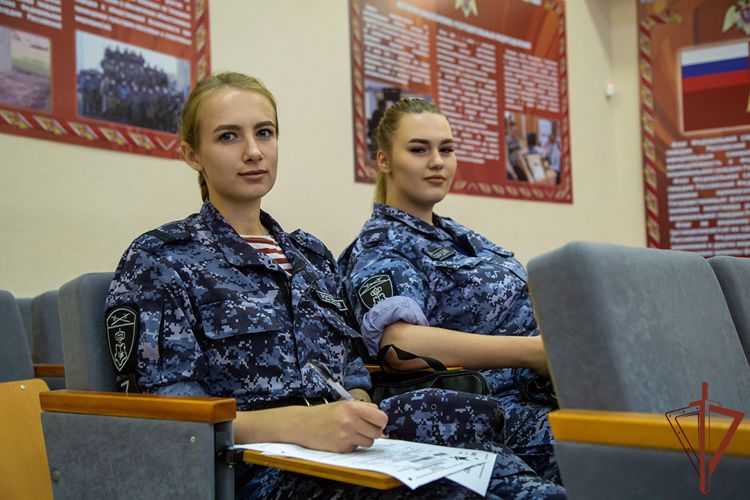 Росгвардейцы на Урале написали «Диктант Победы»