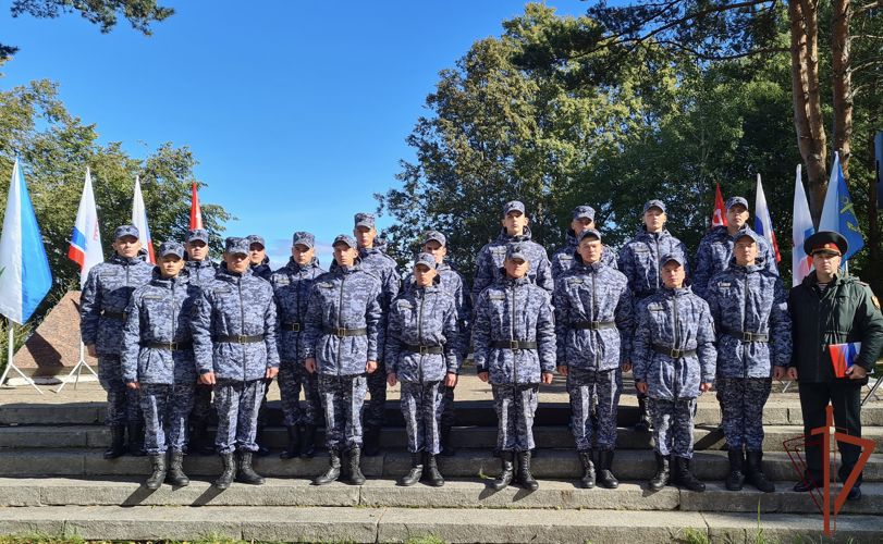 Росгвардейцы Северо-Западного округа почтили память погибших в годы блокады Ленинграда