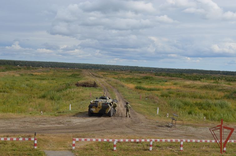 В Уральском округе Росгвардии завершились плановые учебные сборы с командирами взводов