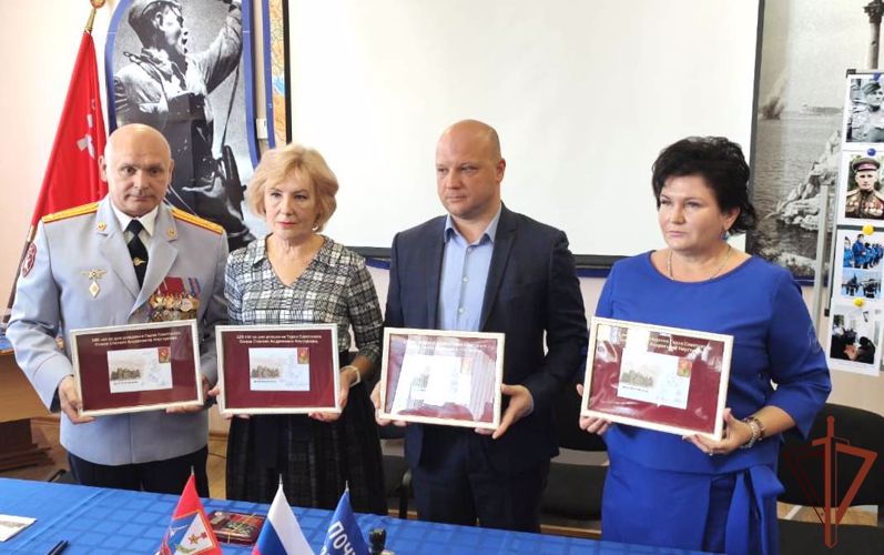  Церемония гашения марки в честь легендарного комбата Победы состоялась в Севастополе  при участии Росгвардии