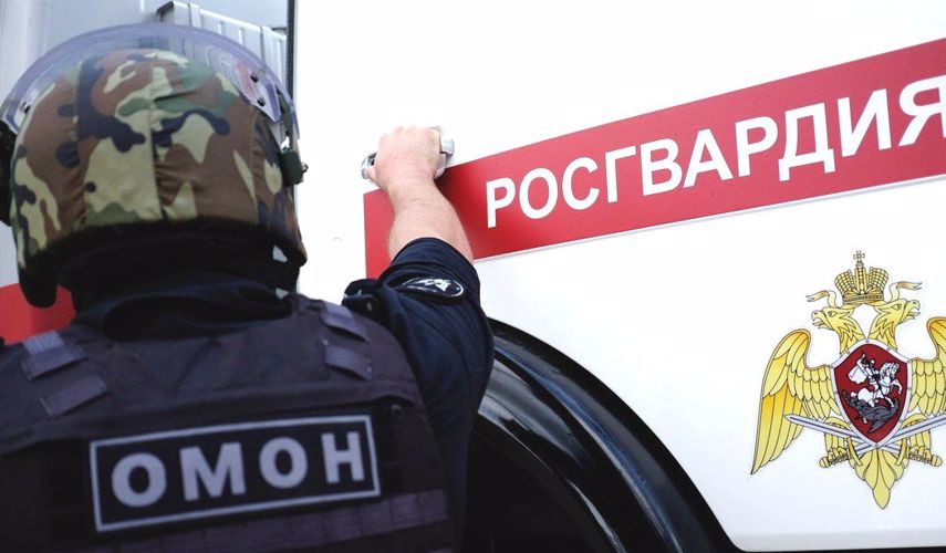 Житель столицы Калмыкии поблагодарил сотрудника Росгвардии 