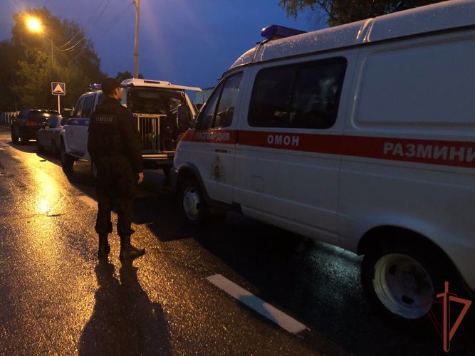 В Единый день голосования на Урале росгвардейцы приняли участие в охране общественного порядка 