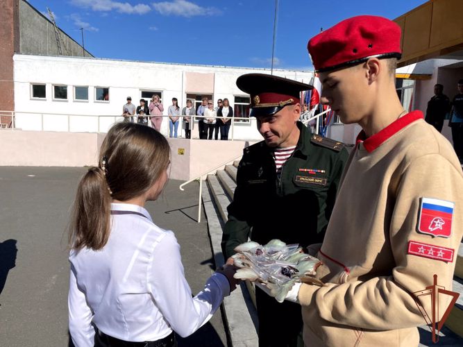 Память погибшего росгвардейца увековечили на Камчатке  