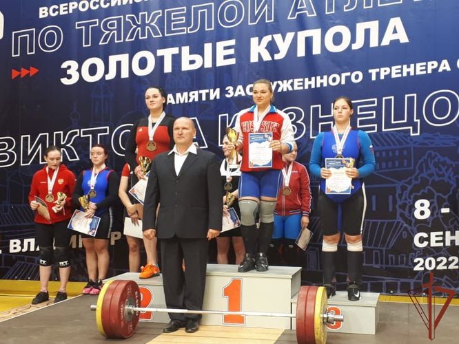 Победительницей Всероссийского турнира по тяжелой атлетике стала спортсменка из Росгвардии