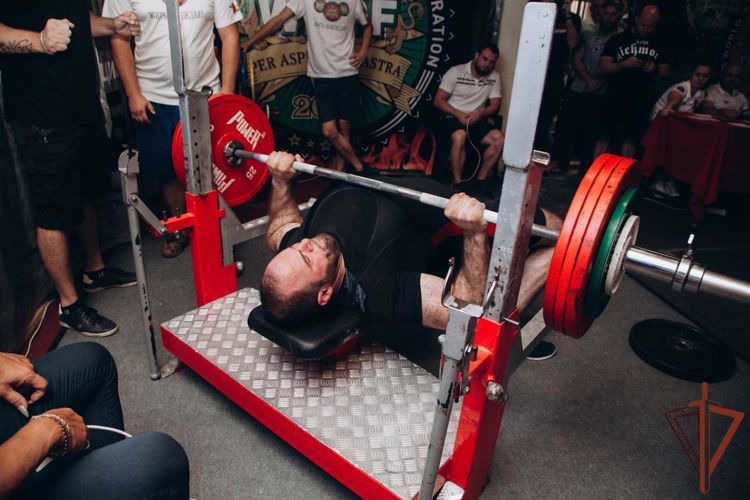 Росгвардеец стал чемпионом Национального кубка по силовым видам спорта  
