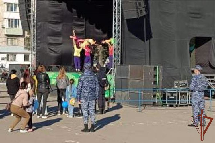 Росгвардейцы обеспечили правопорядок в период праздничных мероприятий в День города Рубцовска