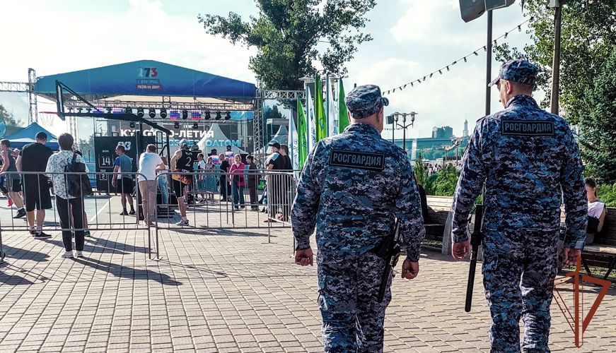 В период празднования Дня города правопорядок в Ростове-на-Дону обеспечили сотрудники Росгвардии