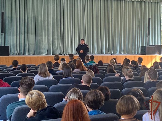 В регионах ЦФО росгвардейцы провели уроки мужества ко Дню солидарности в борьбе с терроризмом