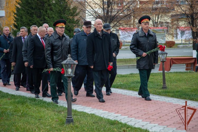Памятное мероприятие, посвященное 42-летию Уральского округа Росгвардии, состоялось в Екатеринбурге (видео)