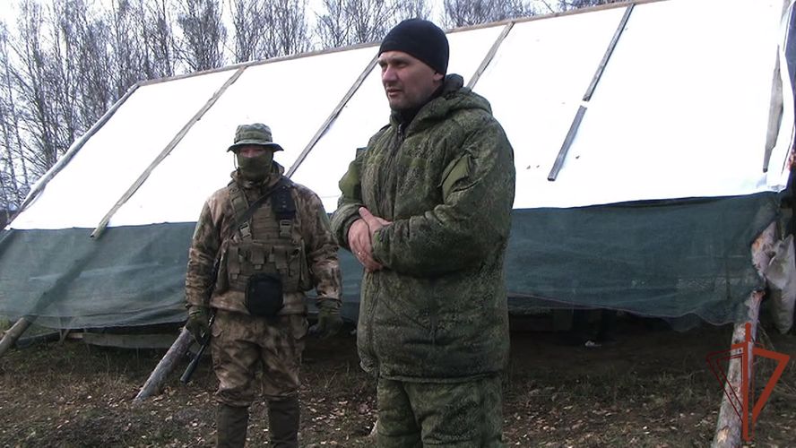 Ветераны СОБР Росгвардии провели для добровольцев с Южного Урала занятия по тактической медицине 