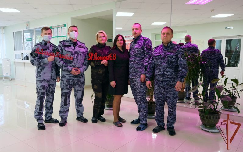 Порядка 10 литров крови сдали росгвардейцы в Тамбове